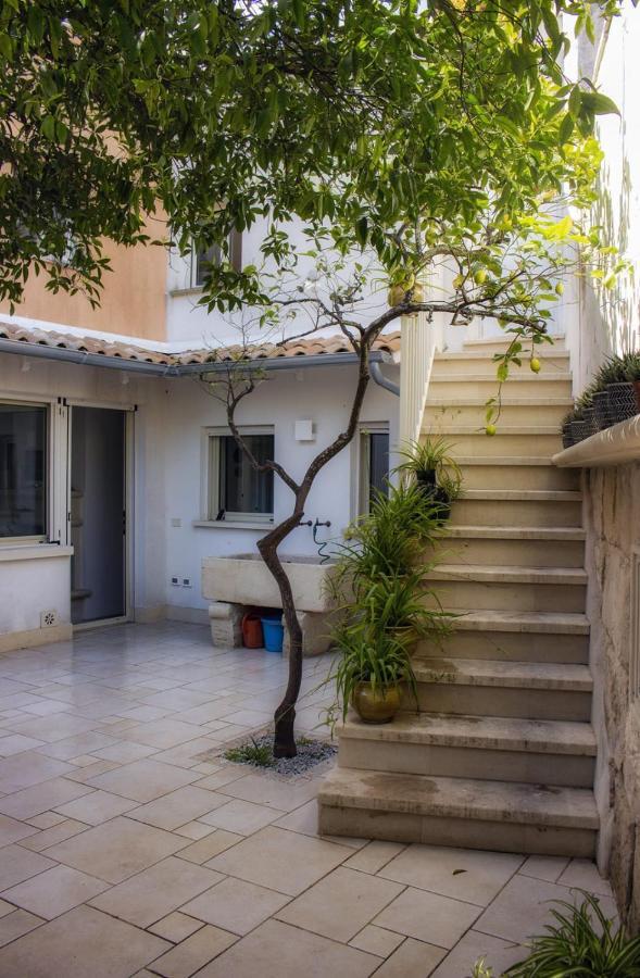 Amata Casa Apartment Muro Leccese Bagian luar foto