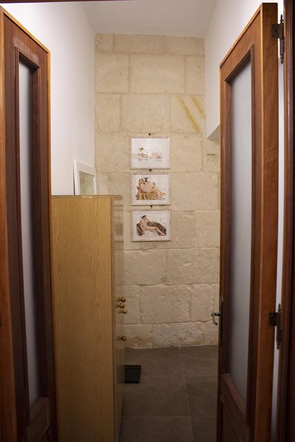 Amata Casa Apartment Muro Leccese Bagian luar foto