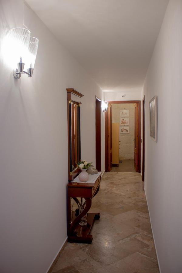 Amata Casa Apartment Muro Leccese Bagian luar foto