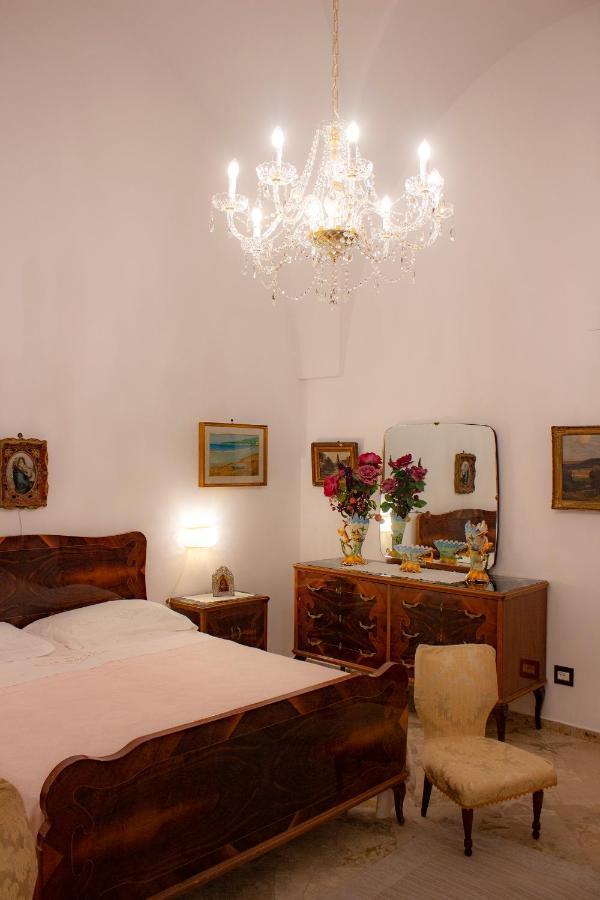 Amata Casa Apartment Muro Leccese Bagian luar foto